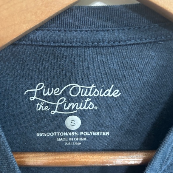 Comfy tee size Small women’s. Roomy. Comfy. Is this your family? - Picture 2 of 5